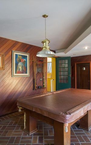 Casa à venda com 570m², 4 quartos e 4 vagasSala de Jogos