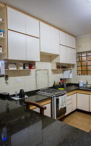 Casa à venda com 570m², 4 quartos e 4 vagasCozinha
