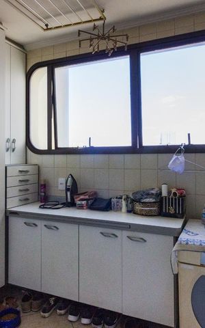 Apartamento à venda com 164m², 4 quartos e 3 vagasÁrea de Serviço