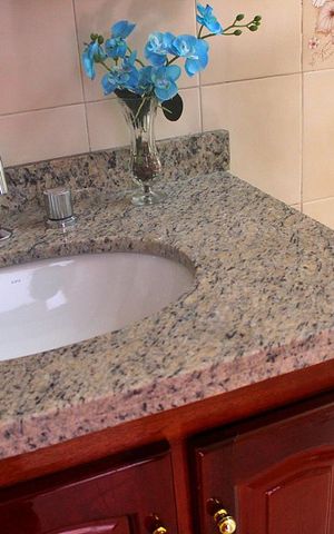 Casa à venda com 250m², 3 quartos e 3 vagasBanheiro 1