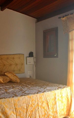 Casa à venda com 250m², 3 quartos e 3 vagasQuarto Suíte