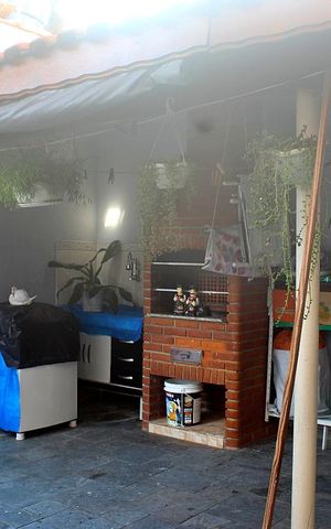 Casa à venda com 250m², 3 quartos e 3 vagasÁrea Comum - Churrasqueira