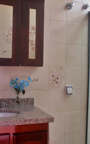 Casa à venda com 250m², 3 quartos e 3 vagasBanheiro 1