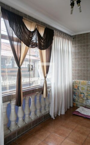 Casa à venda com 217m², 3 quartos e 1 vaga Casa à venda com 217m², 3 quartos e 1 vagaVaranda quarto 1