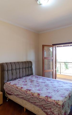 Casa à venda com 350m², 3 quartos e 4 vagas Casa à venda com 350m², 3 quartos e 4 vagasSuíte 03