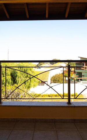 Casa à venda com 350m², 3 quartos e 4 vagas Casa à venda com 350m², 3 quartos e 4 vagasSacada da Suíte 03