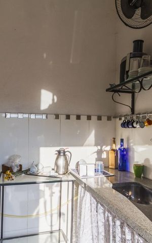 Casa à venda com 2000m², 5 quartos e 6 vagas Casa à venda com 2000m², 5 quartos e 6 vagasCozinha 2