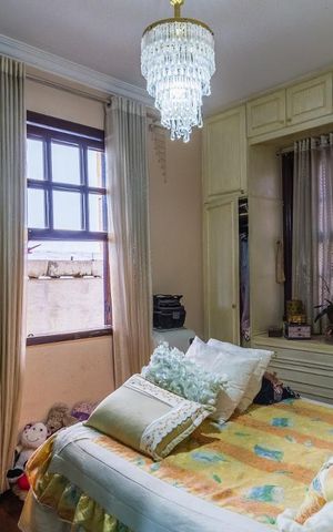 Casa à venda com 2000m², 5 quartos e 6 vagas Casa à venda com 2000m², 5 quartos e 6 vagasQuarto 1