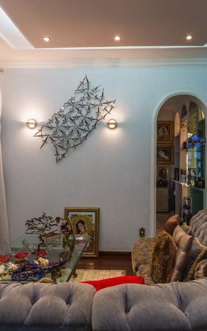 Casa à venda com 2000m², 5 quartos e 6 vagas Casa à venda com 2000m², 5 quartos e 6 vagasSala 2