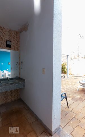 Casa para alugar com 620m², 4 quartos e 4 vagasBanheiro Churrasqueira