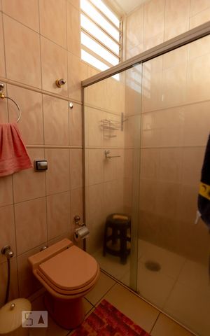 Casa para alugar com 620m², 4 quartos e 4 vagasBanheiro Suíte 1
