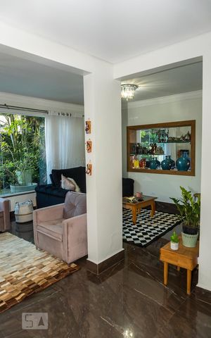 Casa à venda com 290m², 3 quartos e 3 vagas Casa à venda com 290m², 3 quartos e 3 vagasSala