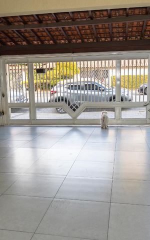 Casa à venda com 290m², 3 quartos e 3 vagas Casa à venda com 290m², 3 quartos e 3 vagasGaragem