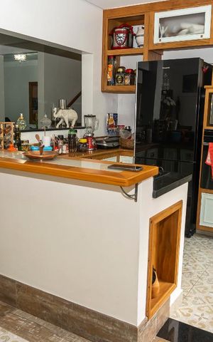 Casa à venda com 290m², 3 quartos e 3 vagas Casa à venda com 290m², 3 quartos e 3 vagasCozinha