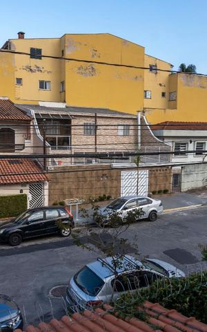 Casa à venda com 290m², 3 quartos e 3 vagas Casa à venda com 290m², 3 quartos e 3 vagasVista