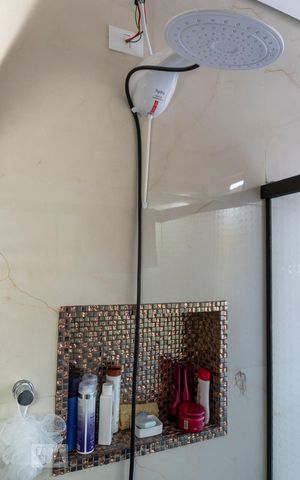 Casa à venda com 290m², 3 quartos e 3 vagas Casa à venda com 290m², 3 quartos e 3 vagasBanheiro Suíte