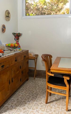 Casa à venda com 290m², 3 quartos e 3 vagas Casa à venda com 290m², 3 quartos e 3 vagasSala de Jantar
