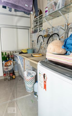 Casa à venda com 290m², 3 quartos e 3 vagas Casa à venda com 290m², 3 quartos e 3 vagasÁrea de Serviço