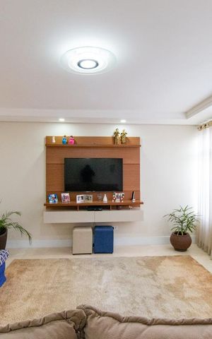 Casa para alugar com 500m², 4 quartos e 6 vagas Casa para alugar com 500m², 4 quartos e 6 vagasSala 1