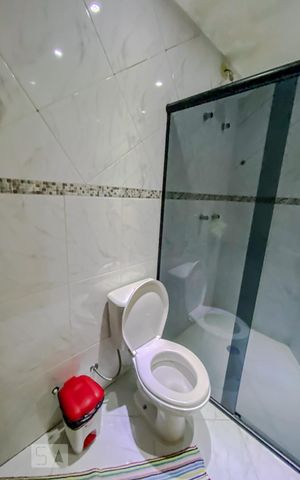 Casa à venda com 236m², 3 quartos e 9 vagasBanheiro da Suite 3