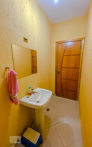 Casa à venda com 236m², 3 quartos e 9 vagasLavabo