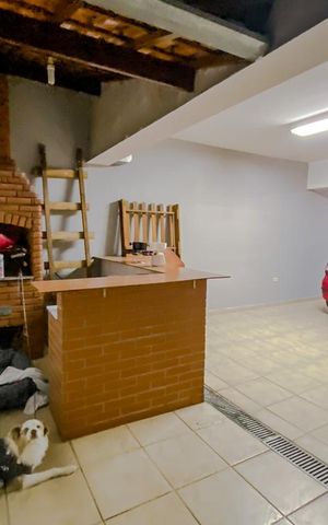 Casa à venda com 236m², 3 quartos e 9 vagasChurrasqueira