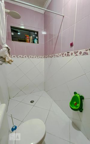 Casa à venda com 236m², 3 quartos e 9 vagasBanheiro da Suite