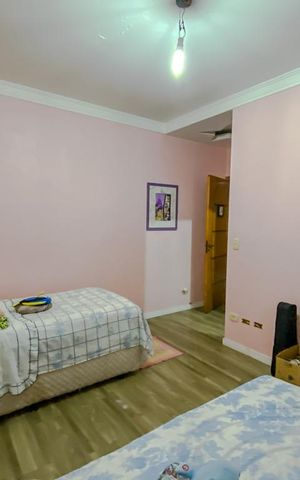 Casa à venda com 236m², 3 quartos e 9 vagasSuite