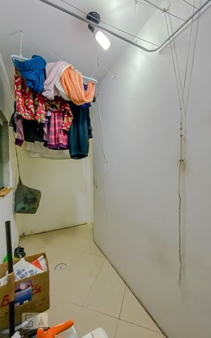 Casa à venda com 236m², 3 quartos e 9 vagasLavanderia