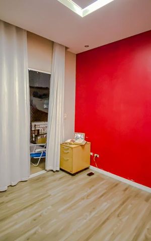 Casa à venda com 236m², 3 quartos e 9 vagasSuite 3