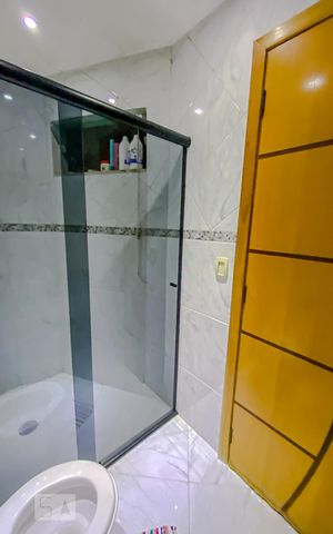 Casa à venda com 236m², 3 quartos e 9 vagasBanheiro da Suite 3