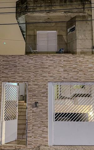 Casa à venda com 236m², 3 quartos e 9 vagasFachada