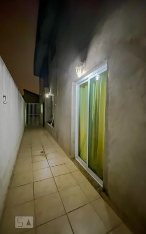 Casa à venda com 236m², 3 quartos e 9 vagasCorredor