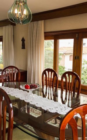 Apartamento à venda com 380m², 4 quartos e 4 vagas Apartamento à venda com 380m², 4 quartos e 4 vagasSala de Jantar