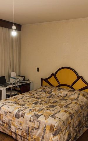 Apartamento à venda com 380m², 4 quartos e 4 vagas Apartamento à venda com 380m², 4 quartos e 4 vagasSuíte 3