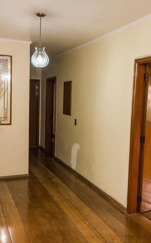 Apartamento à venda com 380m², 4 quartos e 4 vagas Apartamento à venda com 380m², 4 quartos e 4 vagasHall