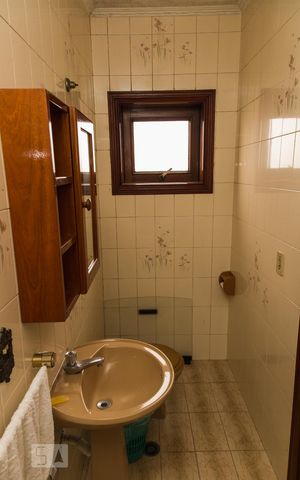 Apartamento à venda com 380m², 4 quartos e 4 vagas Apartamento à venda com 380m², 4 quartos e 4 vagasQuarto de Serviço 1 - Banheiro