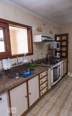 Apartamento à venda com 380m², 4 quartos e 4 vagas Apartamento à venda com 380m², 4 quartos e 4 vagasCozinha