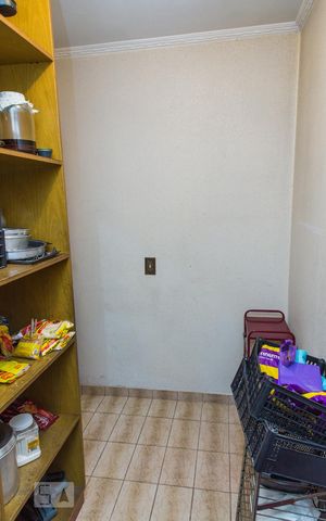 Apartamento à venda com 380m², 4 quartos e 4 vagas Apartamento à venda com 380m², 4 quartos e 4 vagasDespensa