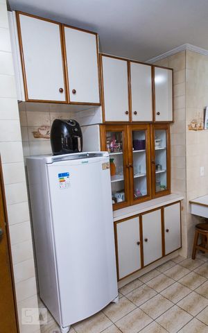 Apartamento à venda com 380m², 4 quartos e 4 vagas Apartamento à venda com 380m², 4 quartos e 4 vagasCozinha
