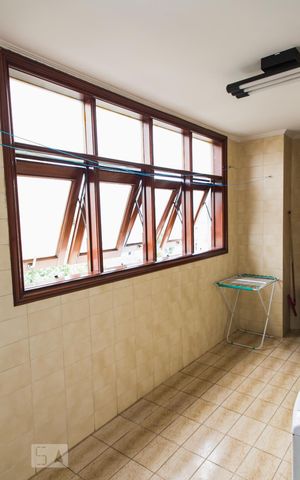 Apartamento à venda com 380m², 4 quartos e 4 vagas Apartamento à venda com 380m², 4 quartos e 4 vagasÁrea de Serviço