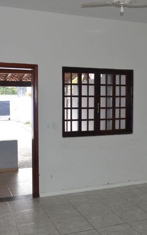 Casa à venda com 200m², 2 quartos e 4 vagasSala
