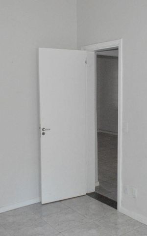 Casa à venda com 200m², 2 quartos e 4 vagasQuarto 2
