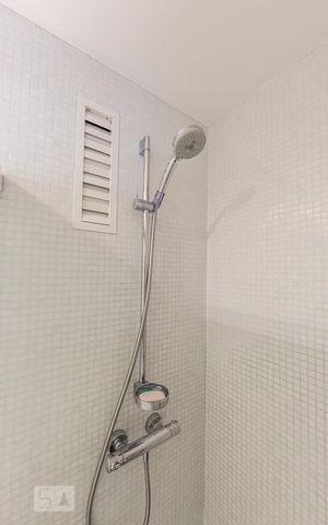 Apartamento à venda com 70m², 2 quartos e 1 vaga Apartamento à venda com 70m², 2 quartos e 1 vagaBanheiro Social