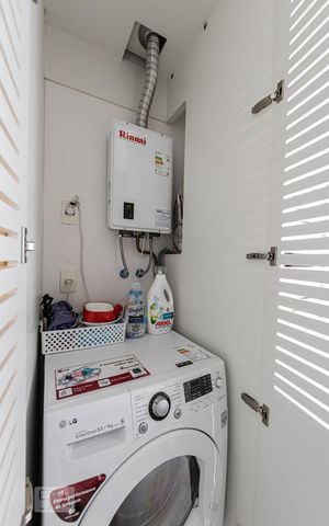 Apartamento à venda com 70m², 2 quartos e 1 vaga Apartamento à venda com 70m², 2 quartos e 1 vagaÁrea de Serviço
