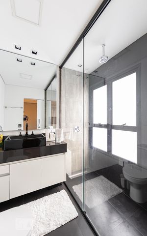 Apartamento à venda com 70m², 2 quartos e 1 vaga Apartamento à venda com 70m², 2 quartos e 1 vagaBanheiro Suite