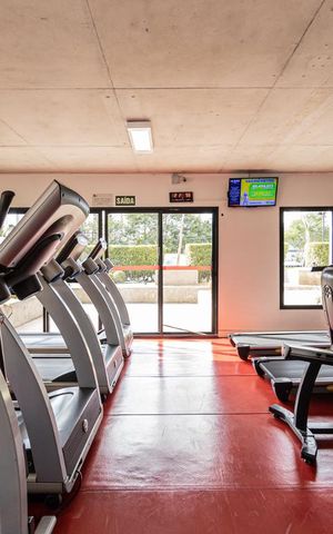 Apartamento à venda com 70m², 2 quartos e 1 vaga Apartamento à venda com 70m², 2 quartos e 1 vagaAcademia