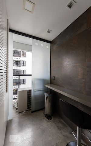 Apartamento à venda com 70m², 2 quartos e 1 vaga Apartamento à venda com 70m², 2 quartos e 1 vagaÁrea de Serviço