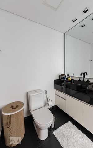 Apartamento à venda com 70m², 2 quartos e 1 vaga Apartamento à venda com 70m², 2 quartos e 1 vagaBanheiro Suite