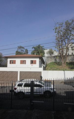 Casa à venda com 380m², 4 quartos e 3 vagasVista do quarto 3